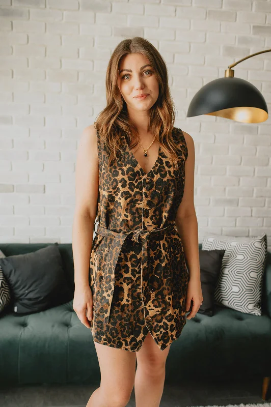 The Cicilia Mini Dress by FRNCH - Leopard Cozy T-Shirt Mini Dress