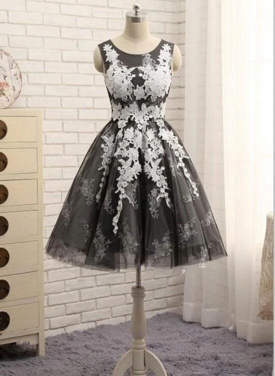 Black Tulle with White Lace Round Neckline Knee Length Homecoming Dresses, Cute Party Dresses Tunics Luxurious premium Black Tulle with White Lace Round Neckline Knee Length Homecoming Dresses, Cute Party Dresses Tunics Luxurious premium