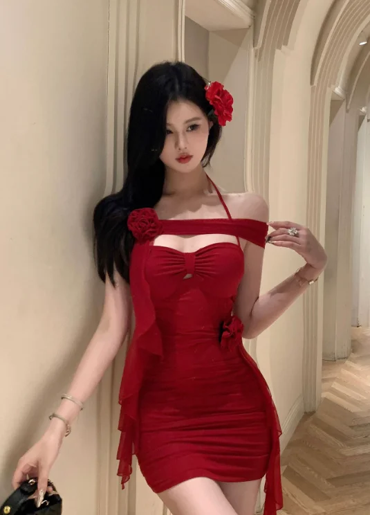 Stylish Halter Neck Red Dress with Floral Decorations Elegant Long Evening