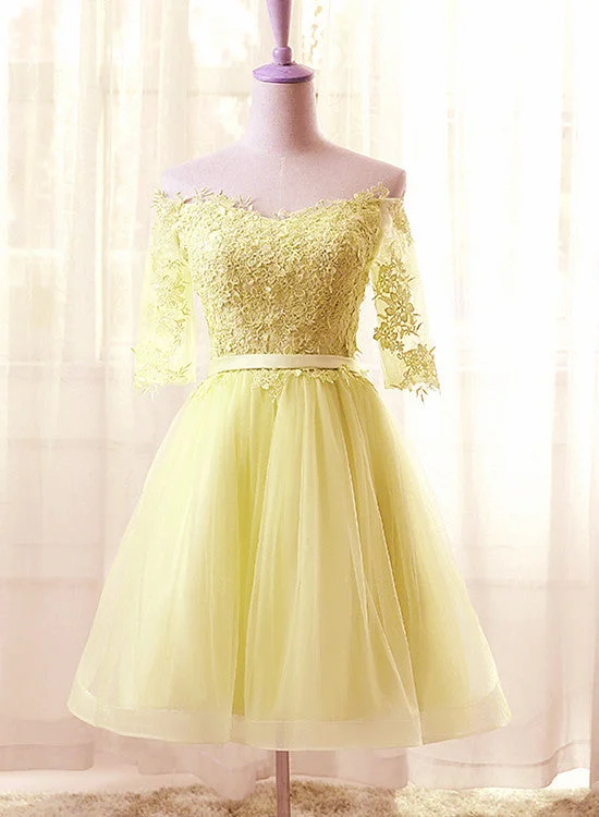 Light Yellow Tulle Short Sleeves with Lace Prom Dress, Sweetheart Homecoming Dress Party Dress Tunics Mesh breathable Light Yellow Tulle Short Sleeves with Lace Prom Dress, Sweetheart Homecoming Dress Party Dress Tunics Mesh breathable