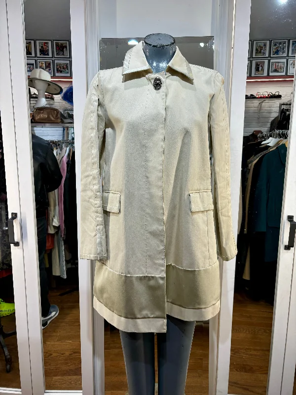 00’s Off White 3/4 Length Trench Jacket with Satin Panel by Coach Wool Fabric Cashmere Fabric Tweed Fabric 00’s Off White 3/4 Length Trench Jacket with Satin Panel by Coach Wool Fabric Cashmere Fabric Tweed Fabric
