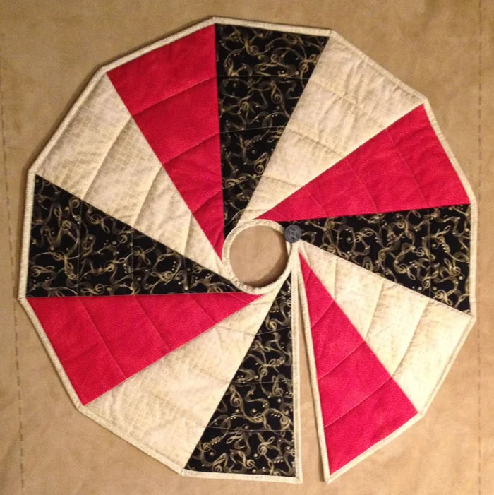 Modern Two Sided Tree Skirt Quilt SEW-104e - Downloadable Pattern belted skirt waist