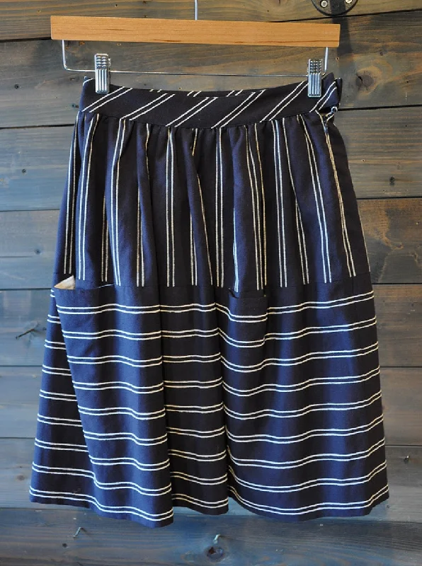 Vintage Skirt Navy Stripe 25902 Size 0 tiered skirt playful