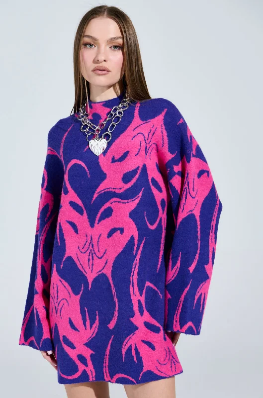 MUSHU GRAPHIC SWEATER DRESS IN BLUE AND PINK Sweater Knitwear Pullover
