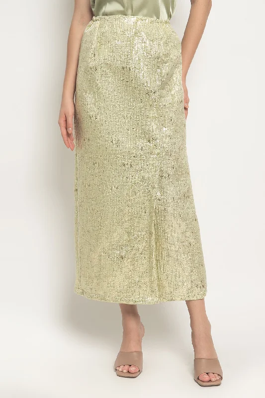 Faye Skirt in Green pencil skirt chic