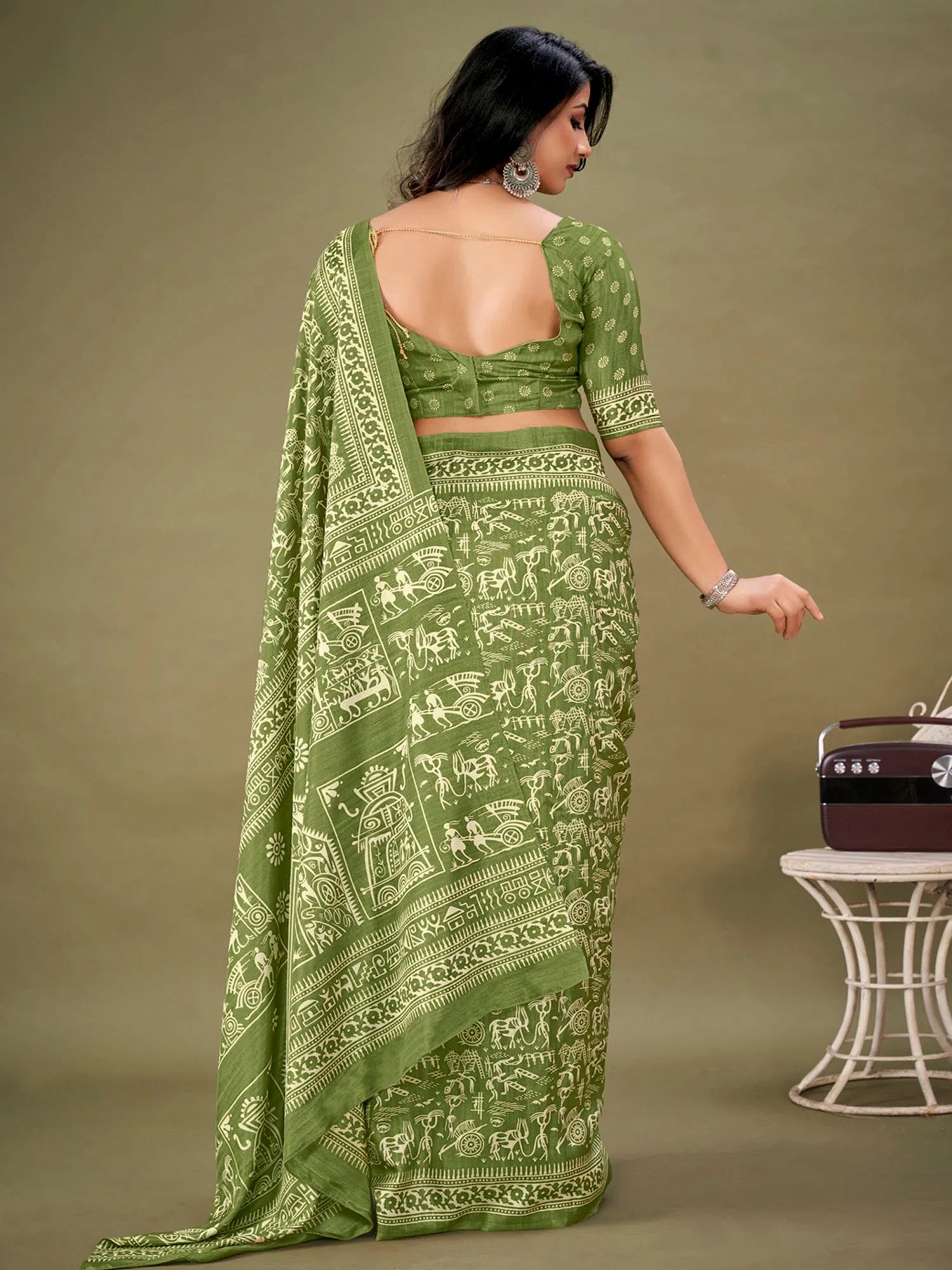 Saree Mall Women's Dola Light Green Printed Designer Saree With Blouse Piece-KUMKUM20C Relaxed Fit Blouse Saree Mall Women's Dola Light Green Printed Designer Saree With Blouse Piece-KUMKUM20C Relaxed Fit Blouse